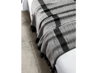 Coperta Simpliciano Grigio di Midsummer Milano